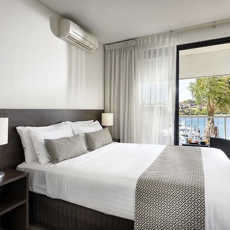 Pier 21 Riverside Apartment Hotel Fremantle Bagian luar foto