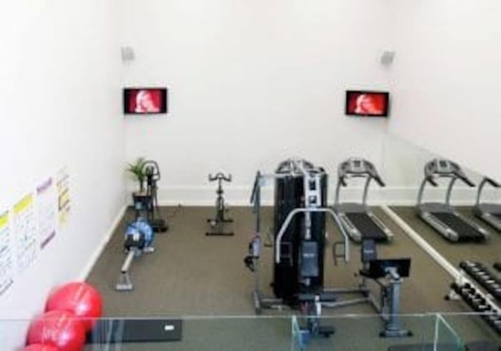 Pier 21 Riverside Apartment Hotel Fremantle Bagian luar foto